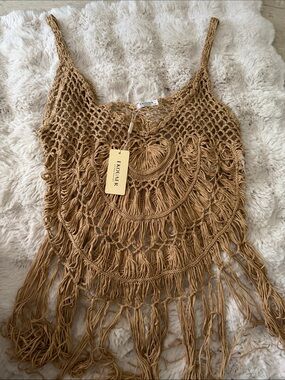 Ekouaer Crochet Fringe Tank in Camel